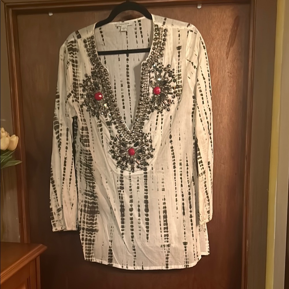 Embellished White and Black Women's Top